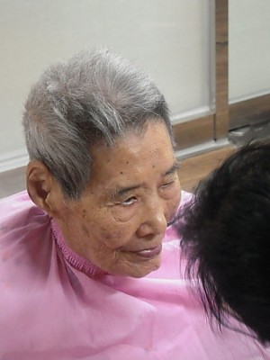 봄 맞이 요양원 어르신들 이미용~