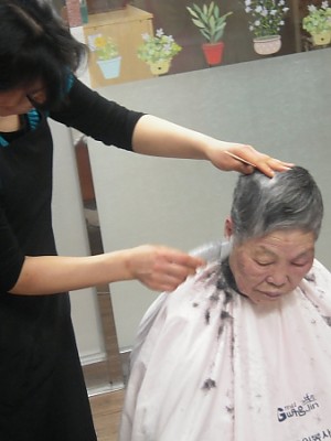 봄 맞이 요양원 어르신들 이미용~